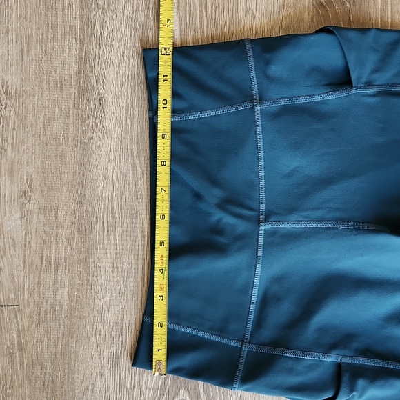Fabletics Oasis High Waisted Twist 7/8 Leggings Midnight Wave Teal Activewear - Picture 5 of 12